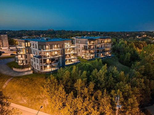 1403-120 Rue de Candiac  Sherbrooke (Les Nations), QC J1L 1G8