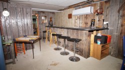 Bar - 