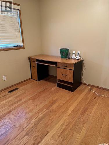 101 1214 3Rd Street, Estevan, SK - Indoor