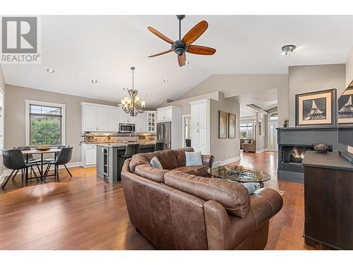 3079 Thacker Drive, West Kelowna, BC - Indoor Photo Showing Living Room With Fireplace
