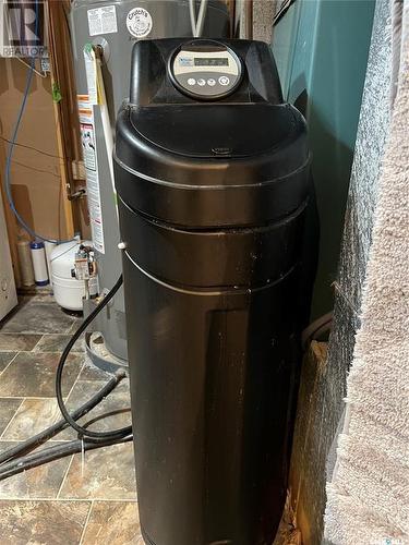 621 Central Avenue S, Swift Current, SK - Indoor Photo Showing Basement