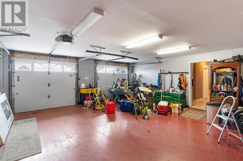 35 Alexander Crescent, Glovertown, NL - Indoor Photo Showing Garage