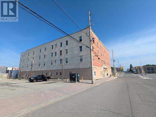 11 Spruce Street S, Timmins (Ts - Se), ON - Outdoor