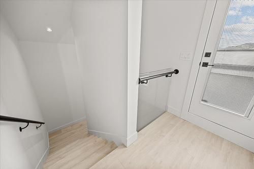 3-840 Grenfell Avenue, Kelowna, BC - Indoor Photo Showing Other Room