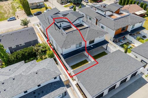 3-840 Grenfell Avenue, Kelowna, BC - Outdoor