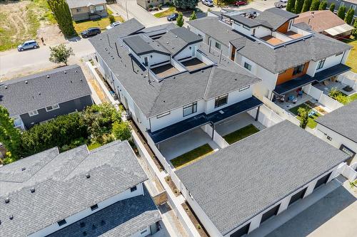 3-840 Grenfell Avenue, Kelowna, BC - Outdoor