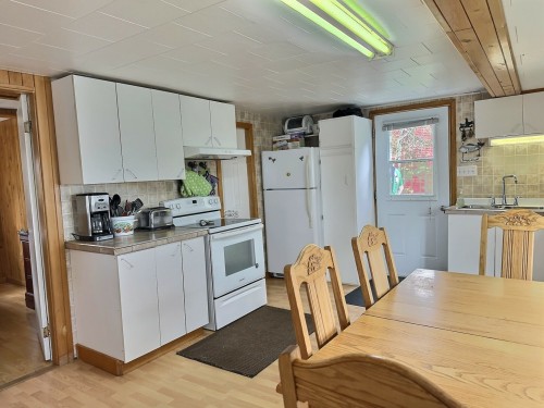 Cuisine - 845 Ch. De La Pointe, Guérin, QC - Indoor Photo Showing Other Room