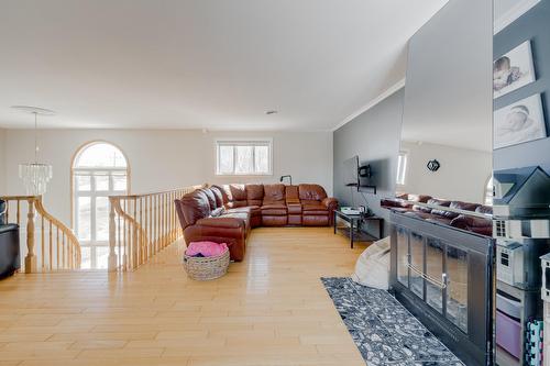 Salon - 363 Av. Mathieu, Donnacona, QC - Indoor Photo Showing Living Room