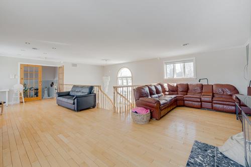Salon - 363 Av. Mathieu, Donnacona, QC - Indoor Photo Showing Living Room