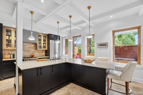 Cuisine - 3546 Av. Marcil, Montréal (Côte-Des-Neiges/Notre-Dame-De-Grâce), QC - Indoor Photo Showing Kitchen With Upgraded Kitchen