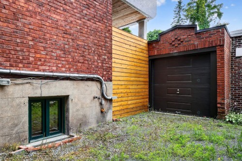 Cour - 3546 Av. Marcil, Montréal (Côte-Des-Neiges/Notre-Dame-De-Grâce), QC - Outdoor With Exterior