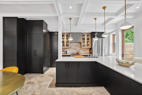 Cuisine - 3546 Av. Marcil, Montréal (Côte-Des-Neiges/Notre-Dame-De-Grâce), QC - Indoor Photo Showing Kitchen With Upgraded Kitchen