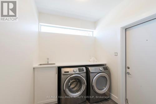550 Guy Street, Ottawa, ON - Indoor Photo Showing Laundry Room