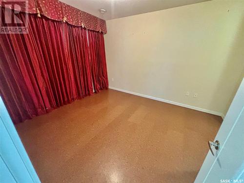 306 530 J Avenue S, Saskatoon, SK - Indoor Photo Showing Other Room