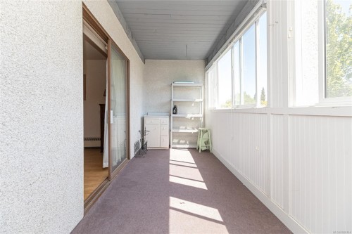 212-2040 White Birch Rd, Sidney, BC - Indoor Photo Showing Other Room