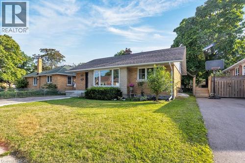 196 PATRICIA Avenue  Kitchener, ON N2M 1J7