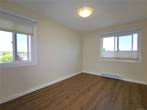 407-10016 Third St, Sidney, BC - Indoor Photo Showing Other Room