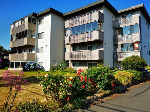 407-10016 Third St, Sidney, BC - Outdoor With Balcony