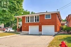 4 BESTON DRIVE  Hamilton, ON L8T 4V7