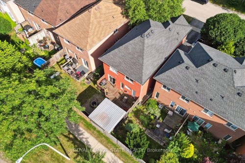 70 Moore Crescent, Hamilton, ON - Outdoor