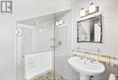 1044C Port Britain Road, Port Hope, ON - Indoor Photo Showing Bathroom