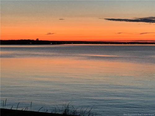 345 Bayshore Dr, Bathurst, NB 