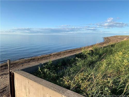 345 Bayshore Dr, Bathurst, NB 