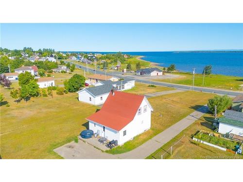 7578 Rue Saint-Paul St, Bas-Caraquet, NB 