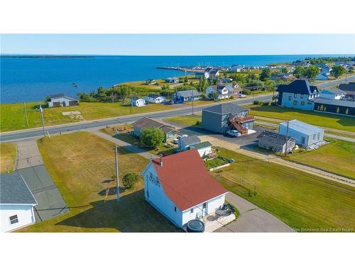 7578 Rue Saint-Paul St, Bas-Caraquet, NB 