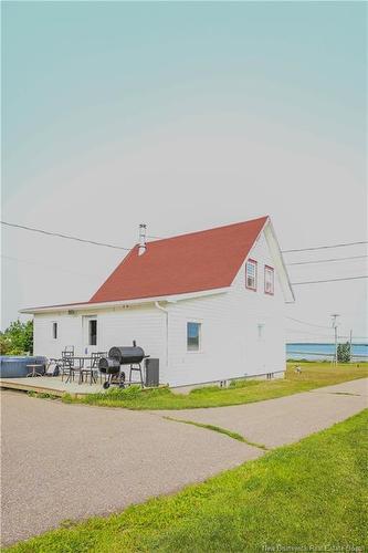 7578 Rue Saint-Paul St, Bas-Caraquet, NB 