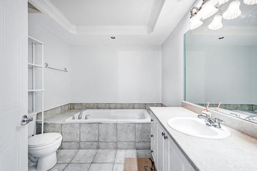 Bathroom - 18 Tsse Van-Gogh, Pointe-Claire, QC 