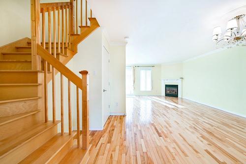 Living room - 18 Tsse Van-Gogh, Pointe-Claire, QC 