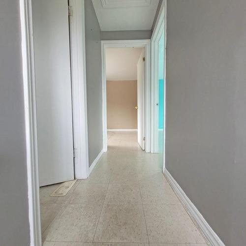 2 Howe Street, Marathon, ON - Indoor Photo Showing Other Room