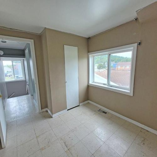2 Howe Street, Marathon, ON - Indoor Photo Showing Other Room
