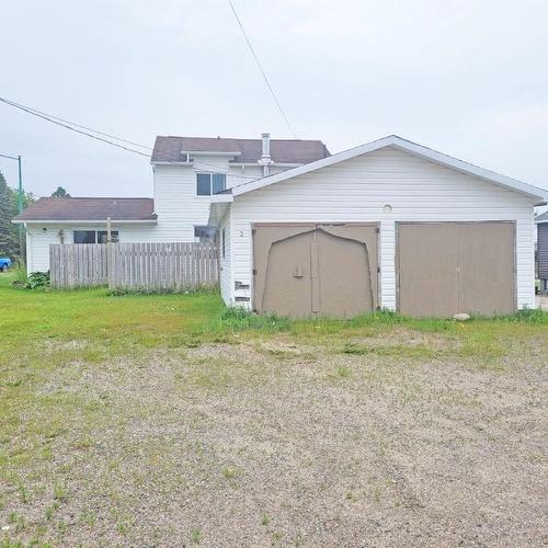 2 Howe Street, Marathon, ON - Outdoor
