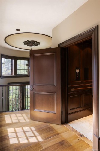 10493 Allbay Rd, Sidney, BC 