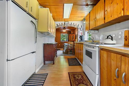 Cuisine - 150C Ch. Du Lac-Thorne, Clarendon, QC - Indoor Photo Showing Kitchen