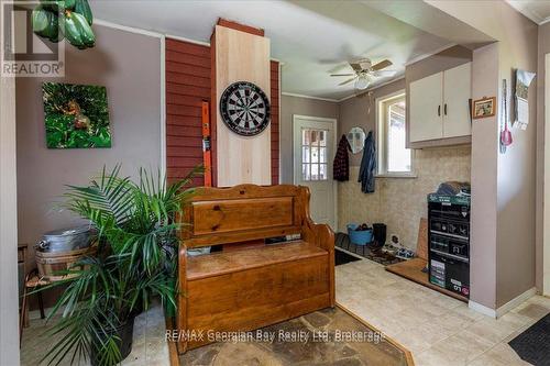 579 Marshall Road, Tiny, ON - Indoor Photo Showing Other Room