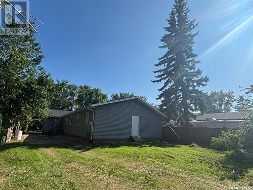 3030 Whitmore Avenue, Regina, SK - Outdoor