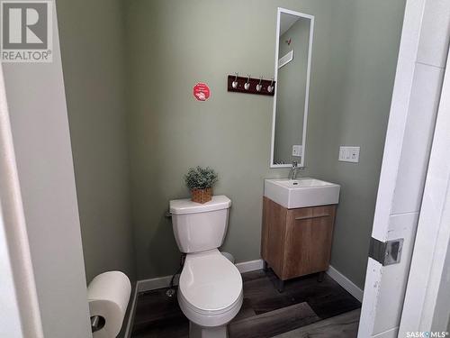3030 Whitmore Avenue, Regina, SK - Indoor Photo Showing Bathroom