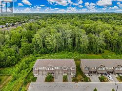 Protected greenspace offers serenity & views - 