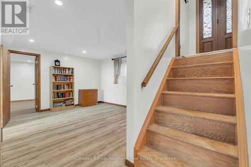 2 Hamilton Drive, Guelph/Eramosa, ON - Indoor Photo Showing Other Room
