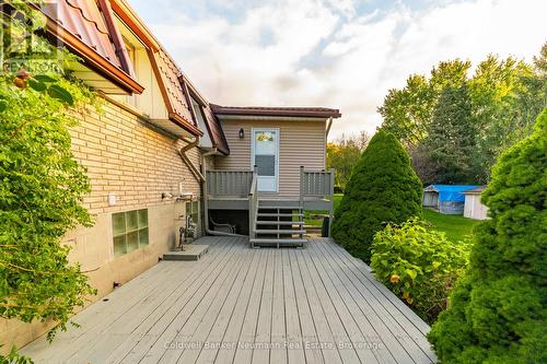 2 Hamilton Drive, Guelph/Eramosa, ON - Outdoor With Deck Patio Veranda
