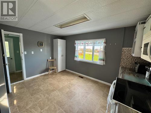 146 Main Street, Newtown, NL - Indoor Photo Showing Other Room