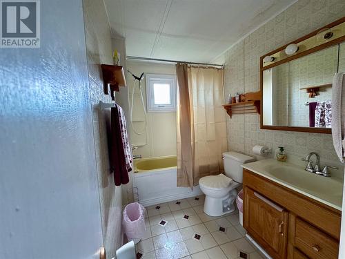 146 Main Street, Newtown, NL - Indoor Photo Showing Bathroom