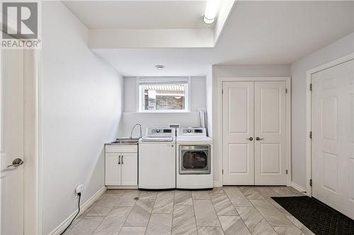 40 Palladium Place, Sudbury, ON - Indoor Photo Showing Laundry Room