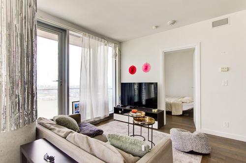 Salon - 2409-1450 Boul. René-Lévesque O., Montréal (Ville-Marie), QC - Indoor Photo Showing Living Room