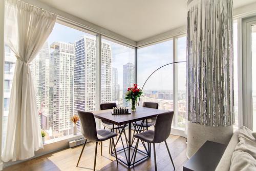 Salle à manger - 2409-1450 Boul. René-Lévesque O., Montréal (Ville-Marie), QC - Indoor Photo Showing Dining Room