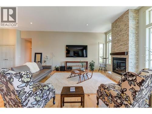 2191 Salerno Court, Kelowna, BC - Indoor Photo Showing Living Room With Fireplace