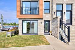 687 Rue Péladeau  Laval (Auteuil), QC H7K 2S7